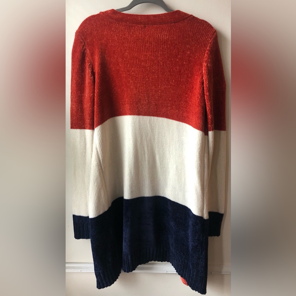 Francesca’s Rosette Color-Block Open Cardigan - Picture 5 of 8